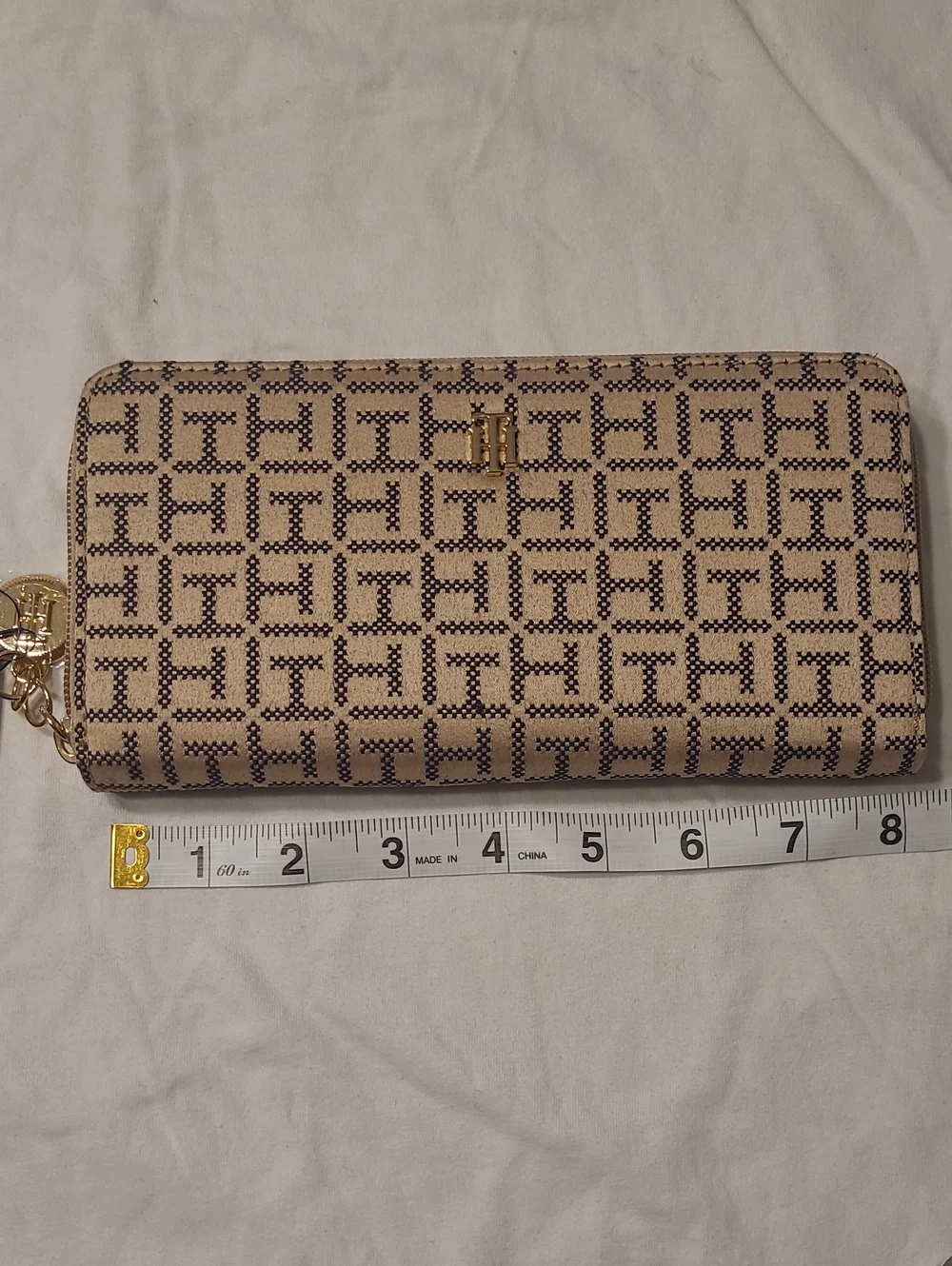 Tommy Hilfiger Beige Logo-Print Zip Wallet with Gold Hardware